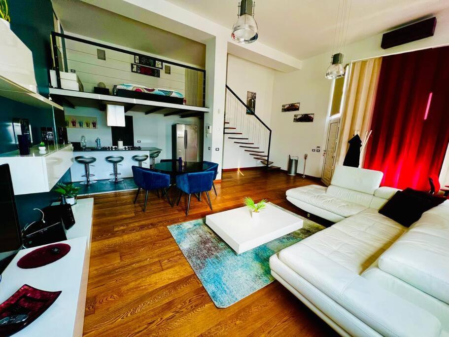 Moderno Loft Alle Porte Di Milano - 115Mq - 3 Posti Кормано Екстериор снимка